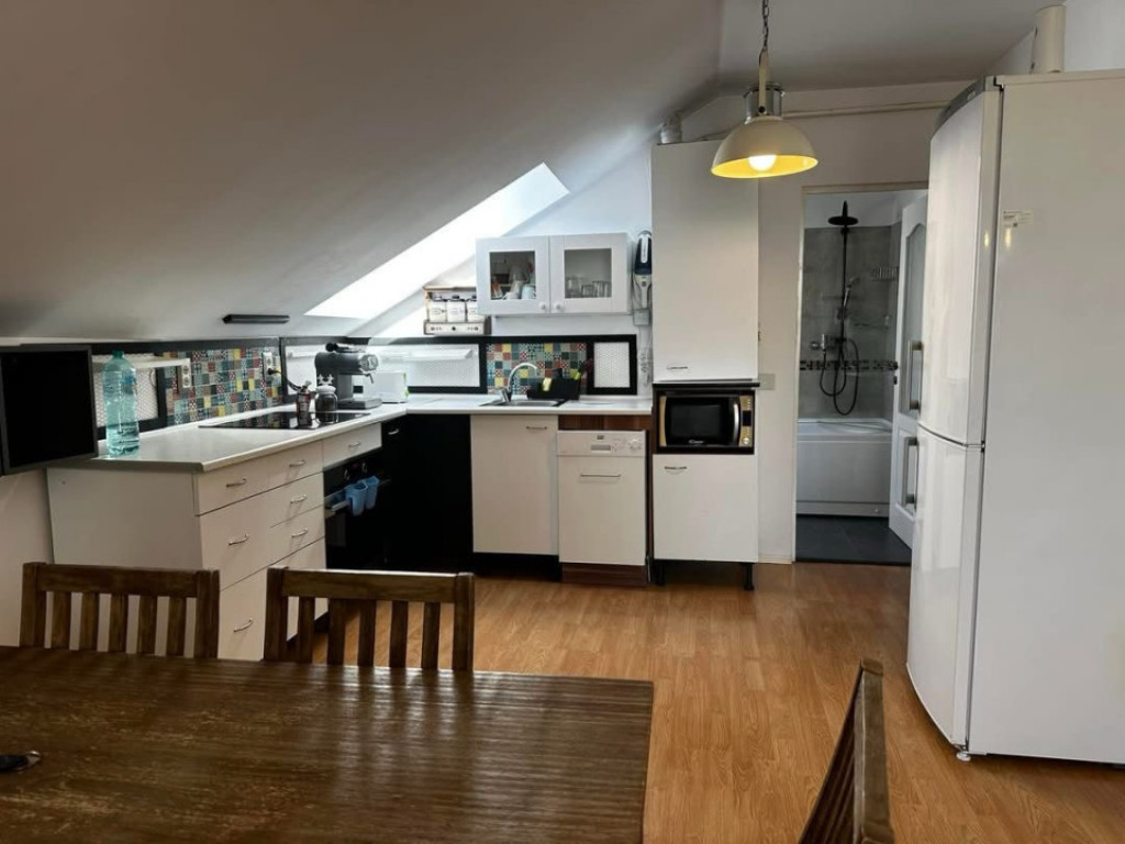 Apartament 2 etaje 86 mp | zona Bulgaria | Cluj.