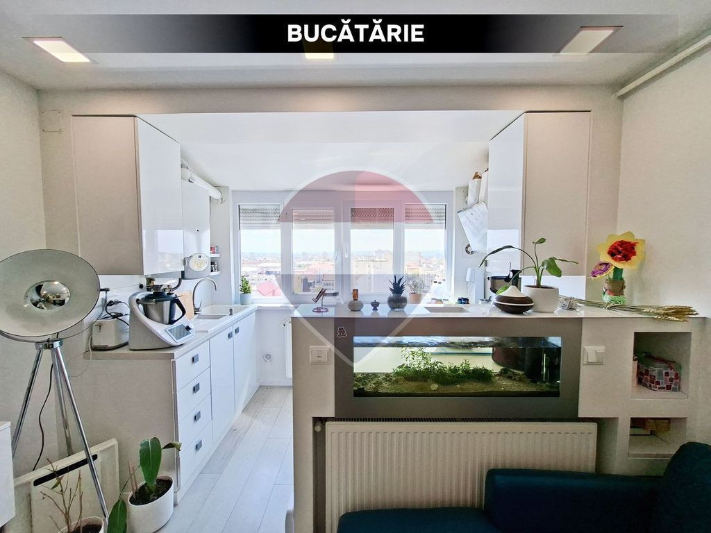 DE VANZARE- priveliste dintr un apartament ultracentral