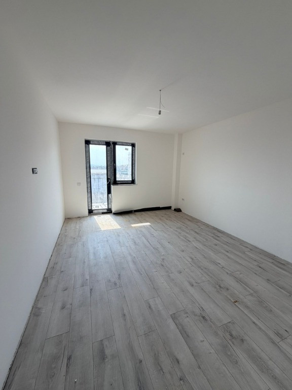 Apartament 2 camere, 58 mp, finalizat - Rediu restaurant Casa Blanca