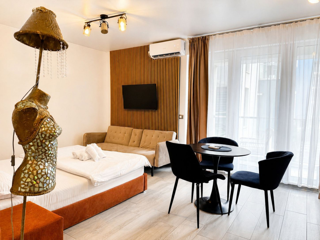Studio de închiriat Mamaia Nord | 200 m de plajă | Central