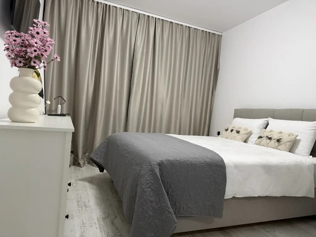Apartament de închiriat într-o zonă liniștită a sectorului 4