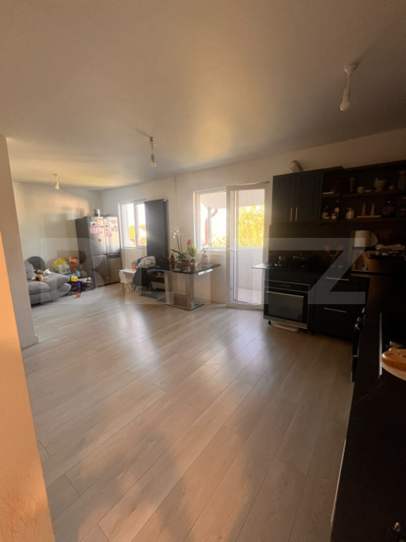 Apartament cu 2 camere, decomandat, pod mansardabil, zona Ge