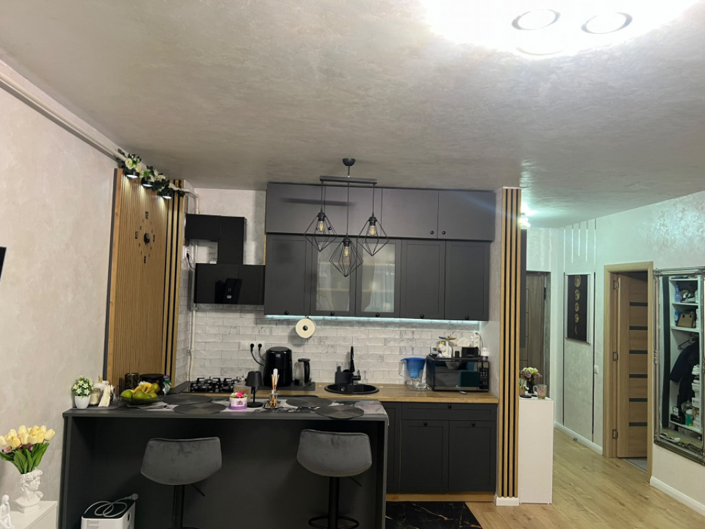 Apartament 2 camere, 50 mp, parcare | zona Sub Cetate, Flore