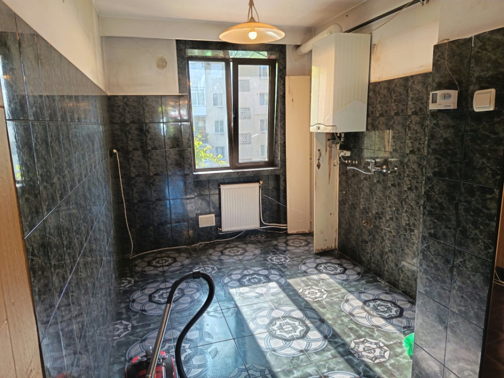 Apartament 4 camere, 80 mp, cartier Săsar