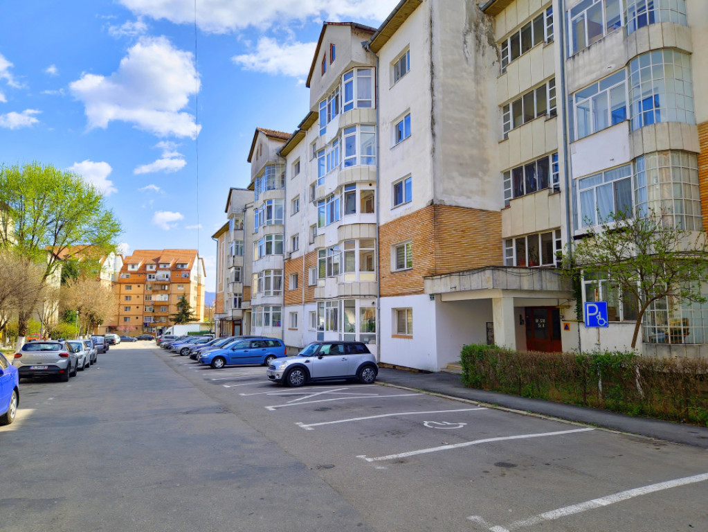 GARSONIERA DE INCHIRIAT - NORD - PARTER - CENTRALA PROPRIE