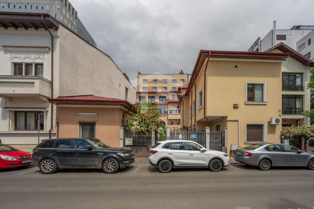 Dorobanti Victoriei Vila birou de inchiriat - acces strad...