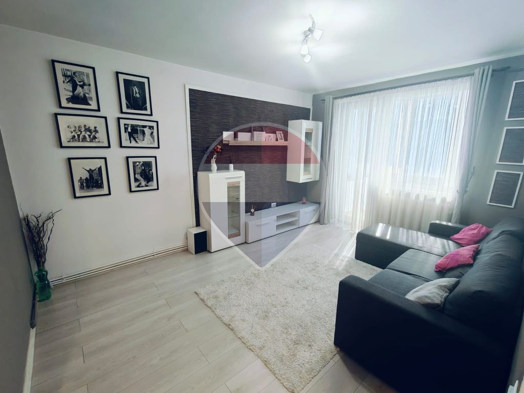 Apartament de inchiriat cu 3 camere in zona Mag Maramuresul