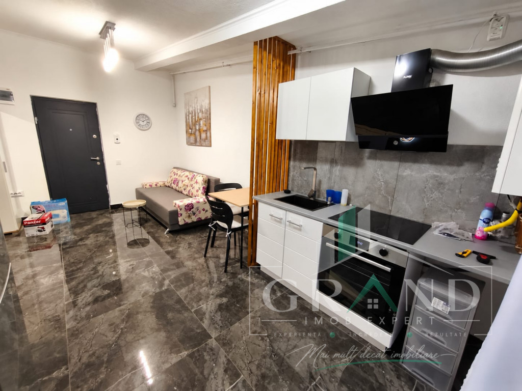 Apartament de inchiriat 2 camere, zona Vivo