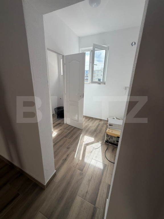 Spatiu comercial, 27 mp, zona Materna