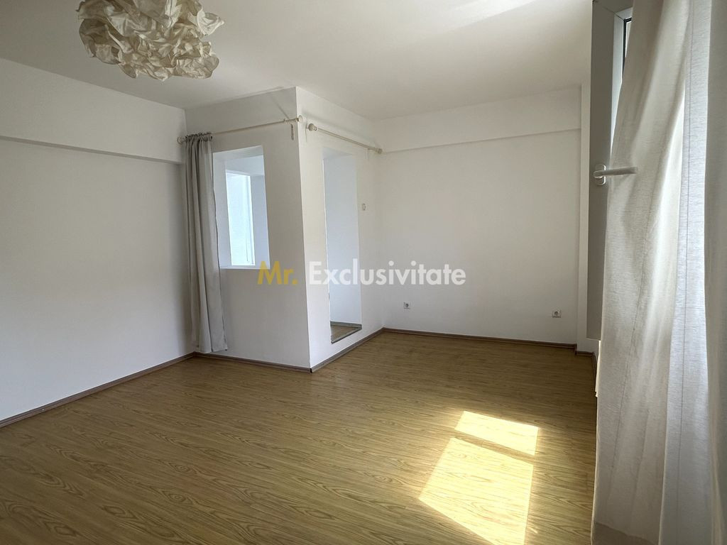 Garsoniera spatioasa de inchiriat, cu boiler in Tei