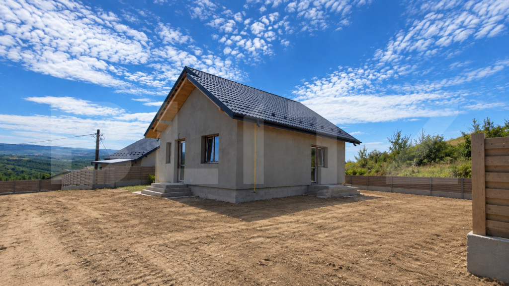 Casa individuală, 90 MP, Teren 305 m² Hlincea