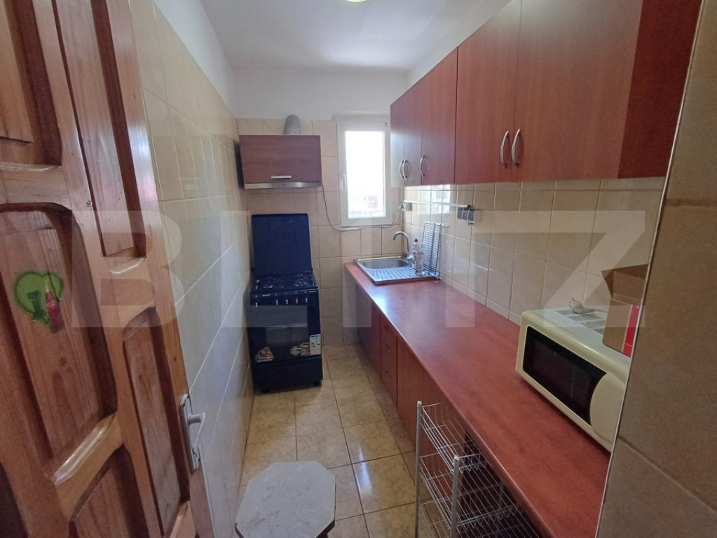 Apartament de vanzare, 2 camere, 42 mp, zona 9 Mai