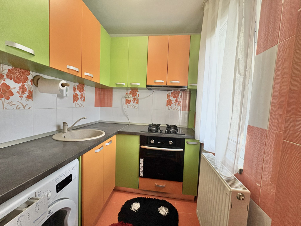 Apartament modern impecabil! 2 camere, et1/4, Tatarasi, libe