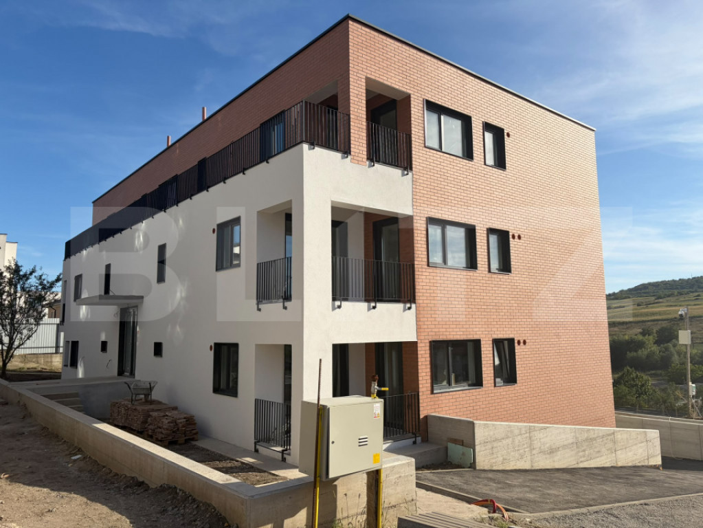 Apartament 3 camere, 2 Bai, Decomandat, 80 mp, Imobil Nou, Z
