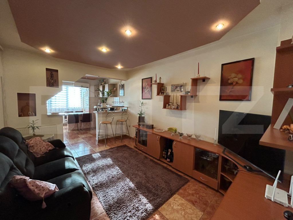 Apartament de vanzare- 3 camere, 70mp