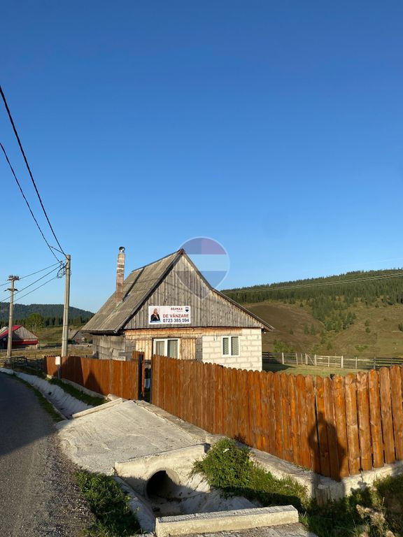 Teren+casa in zona superba-Statiunea Belis-Fantanele, Giu...