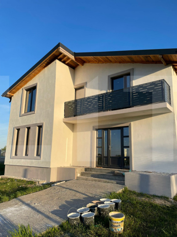 Casă nouă Piatra-Olt, 213 mp construiți, teren 519 mp