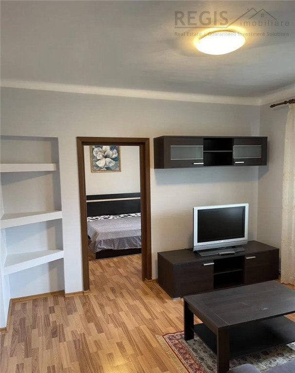 Apartament spatios 2 camere - Tractoru