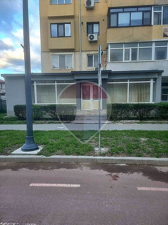 Spațiu comercial de 90mp de închiriat în zona Nord