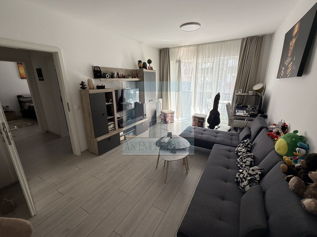 Apartament modern cu 2 camere, parcare și boxă – Avan...