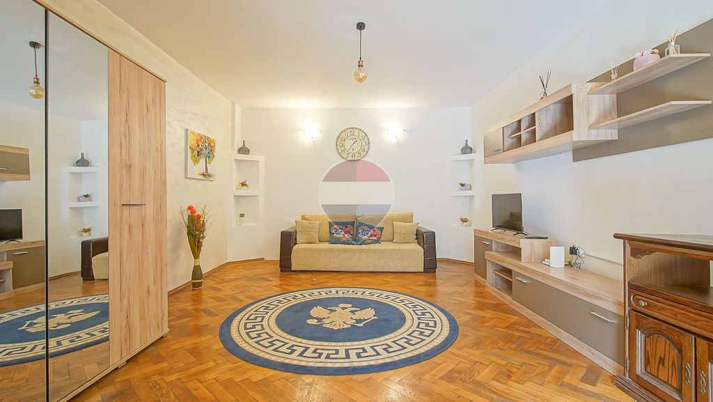 Apartament 2 camere, 73 mp, Centrul Istoric Brașov, Str....