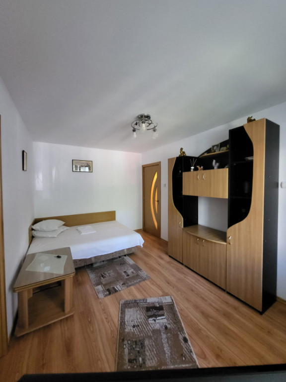 Apartament 2 camere de inchiriat in zona Tomis Nord