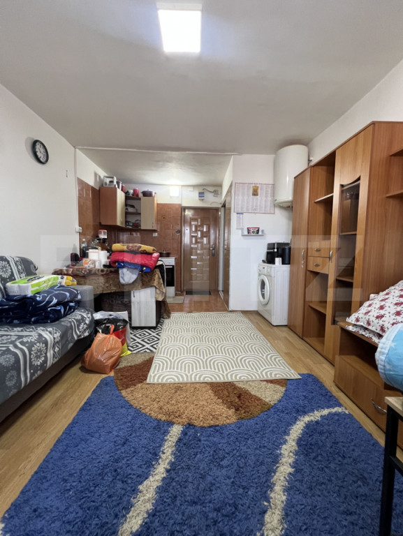 Garsonieră de vânzare – 20,5 mp, etaj 3, central orașul