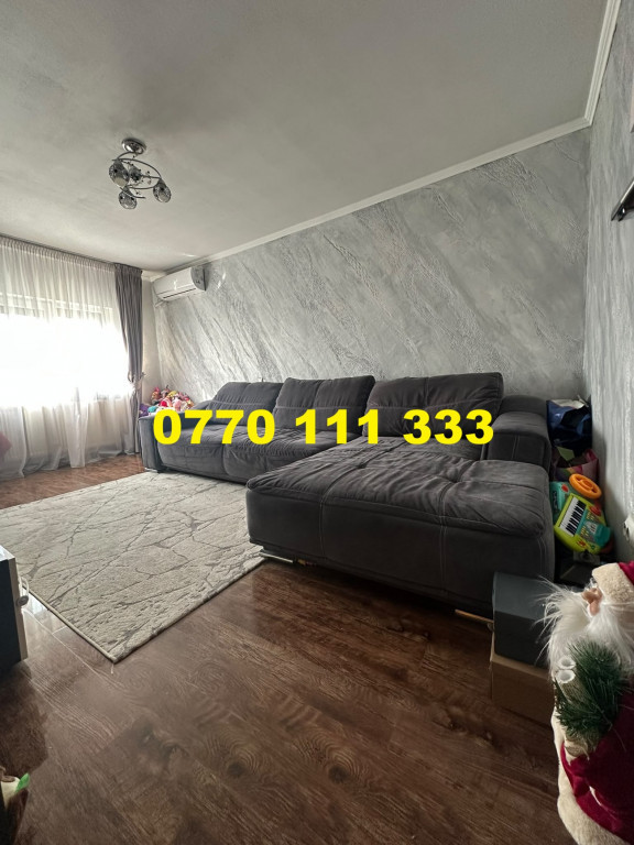 Apartament 2 camere decomandat, zona Buzaului.