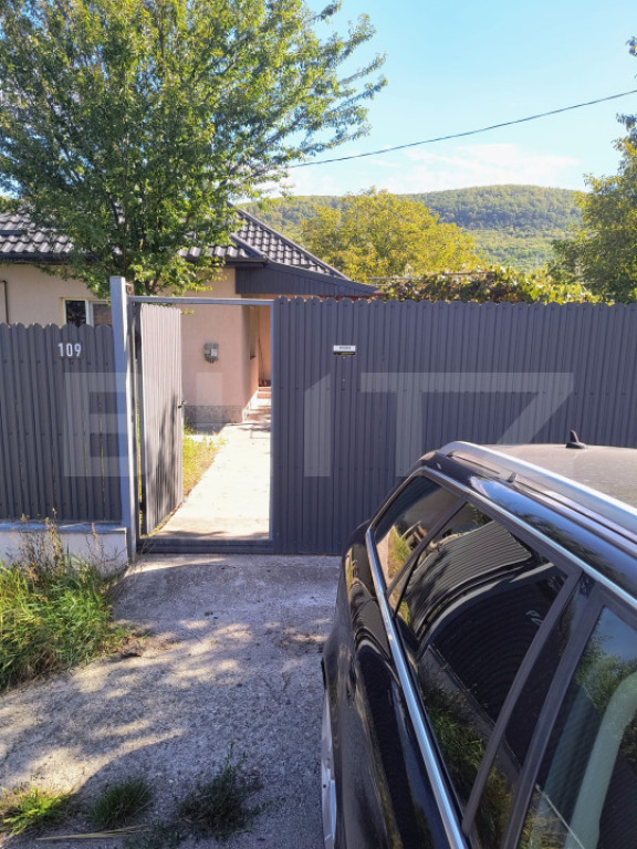 Casă de vânzare la roșu,500 mp utili potențial Unic, loc