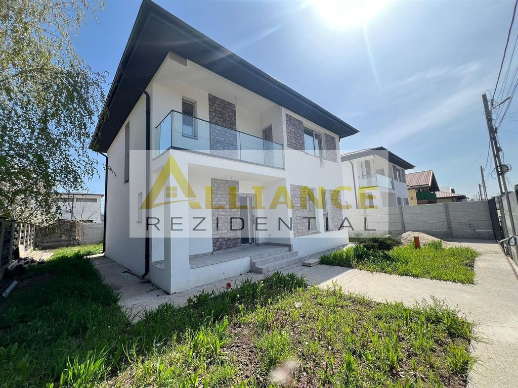 Vila Individuala - 5 camere-3 bai-Strada Miorita-500 M de...