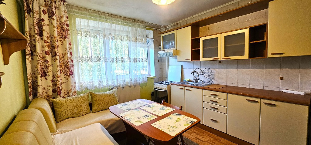 Apartament 1 camera, cu loc parcare- zona Centrala