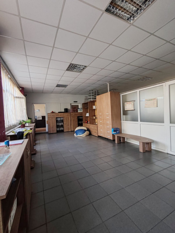 Spațiu de producție și comercial – 207 mp utili, zona R