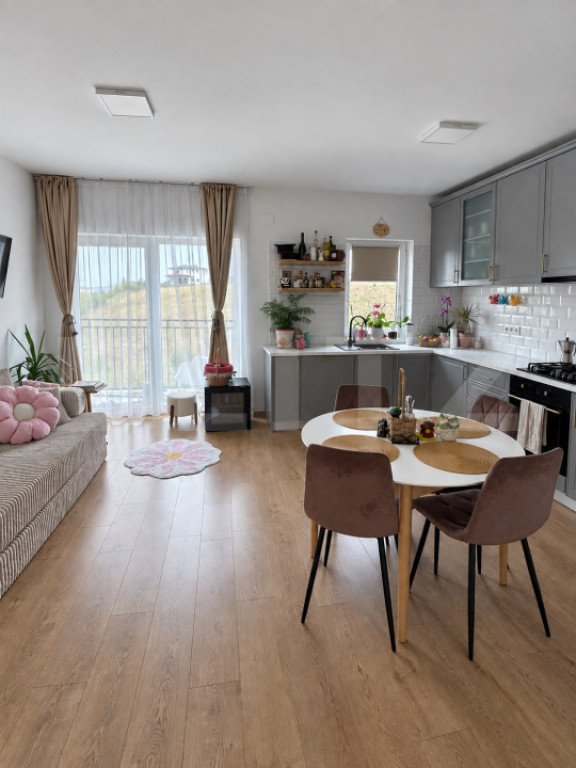 Apartament 2 camere, 63.60 mp, zona Sancraiu de Mures
