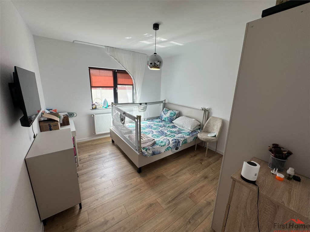 Casa noua, 3 cam, 2 bai, mobilata si utilata, curte, foisor