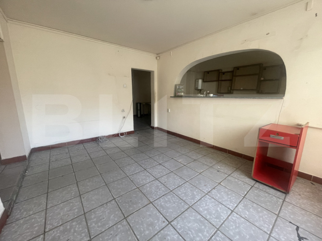 Pațiu comercial 60 mp la parter, zonă centrală – ideal