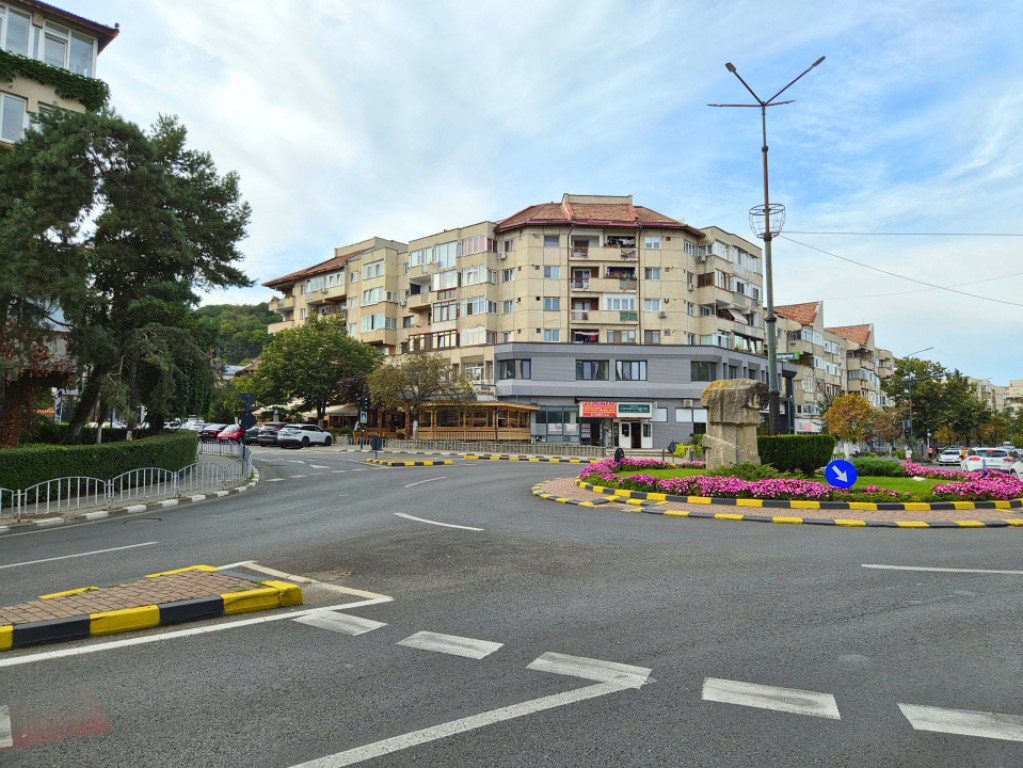 APARTAMENT DE 2 CAMERE, ETAJUL 1 - CALEA LUI TRAIAN