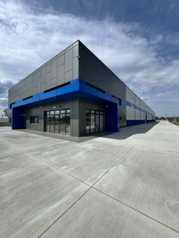 Hala industriala, 2.505,18 mp, zona Exterior Vest