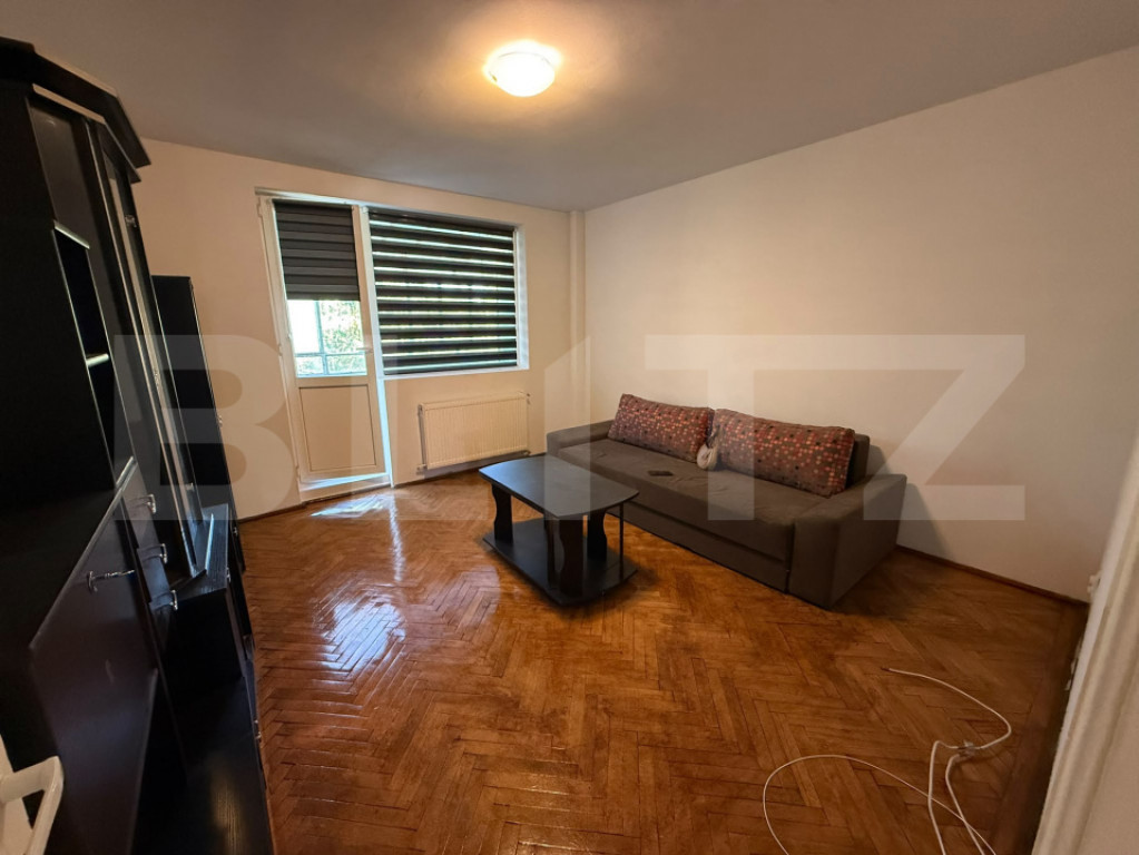 Apartament 3 camere, 59 mp, zona Republicii