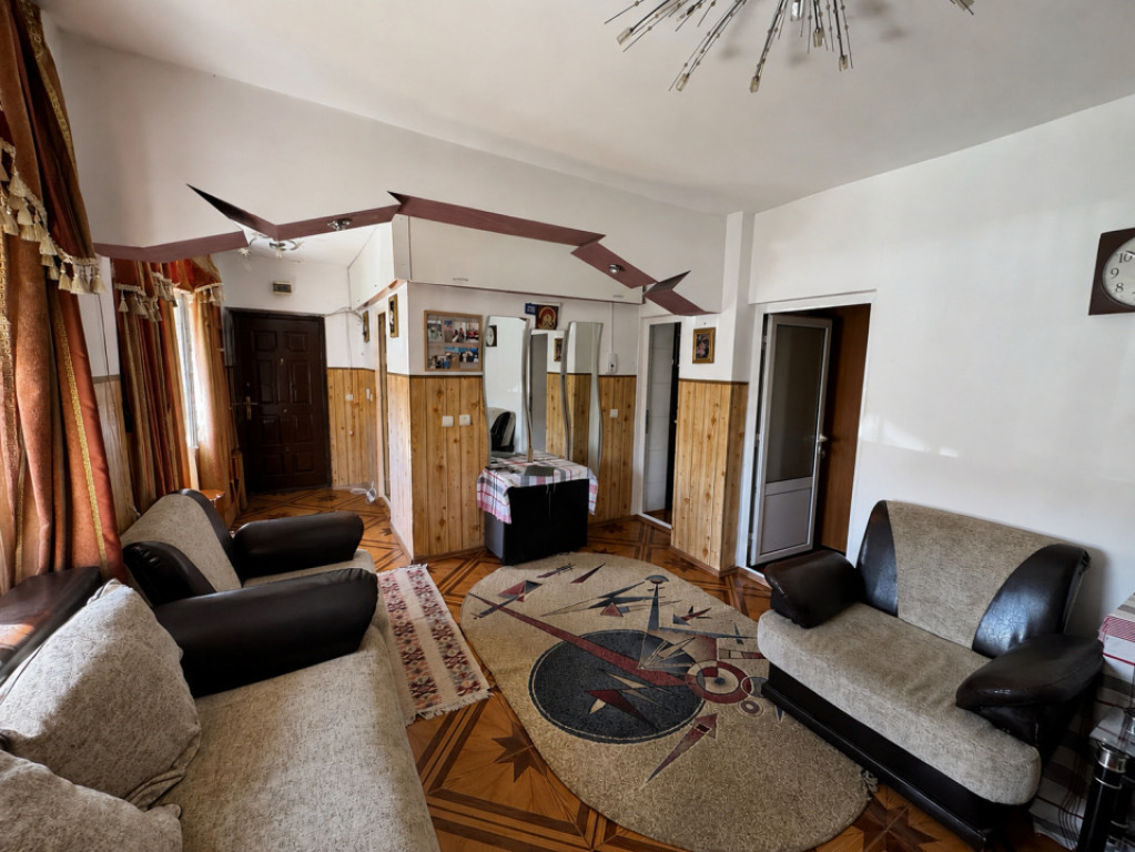 Apartament 2 camere, 47 mp, zona Craiovita Noua