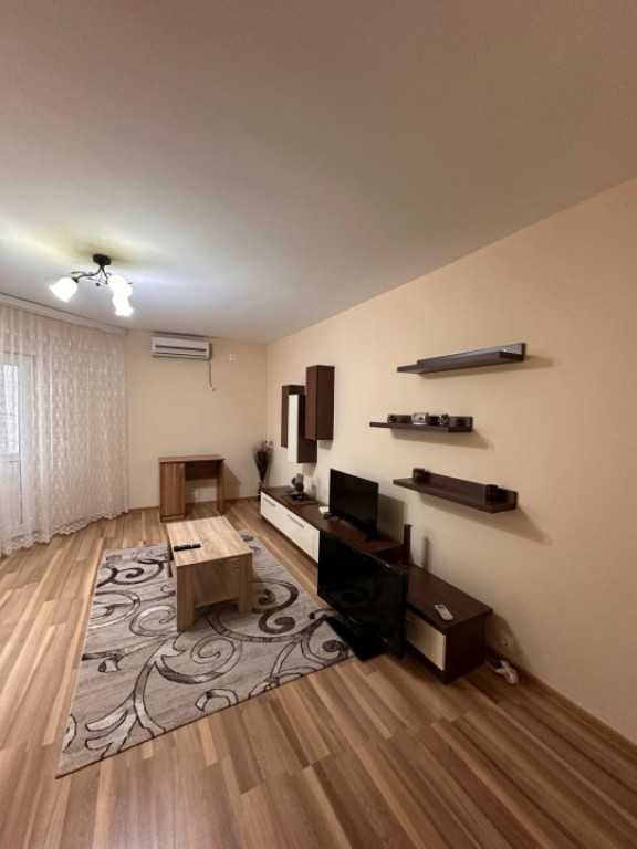 Apartament 2 camere de închiriat pe termen lung, zona Inel