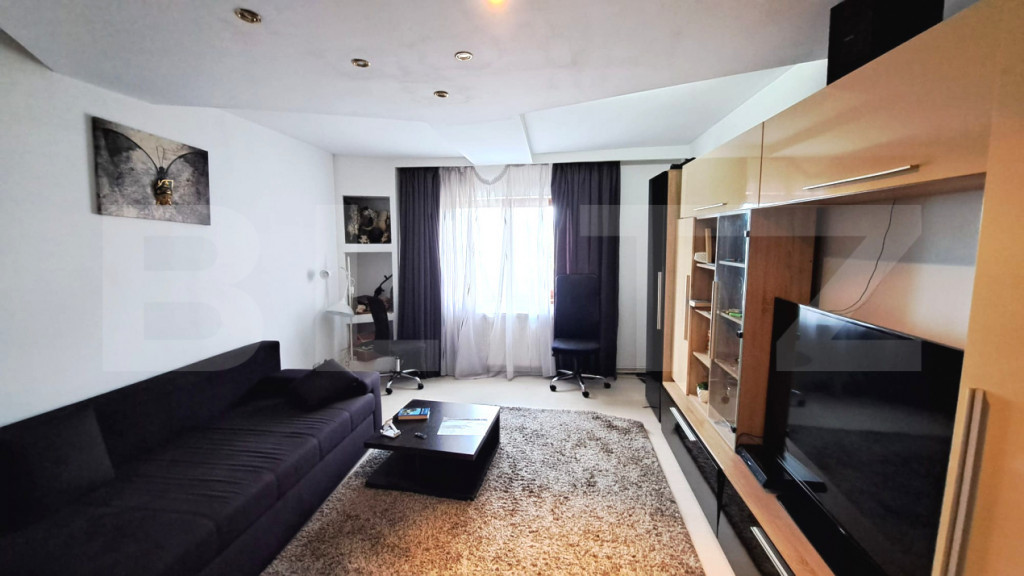 Apartament 4 camere, 76.60 mp, zona Tractorul