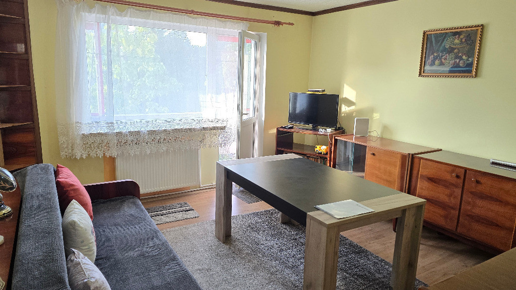 Vand apartament 2 camere decomandat in Deva, Bld. Balcescu, et. 3,