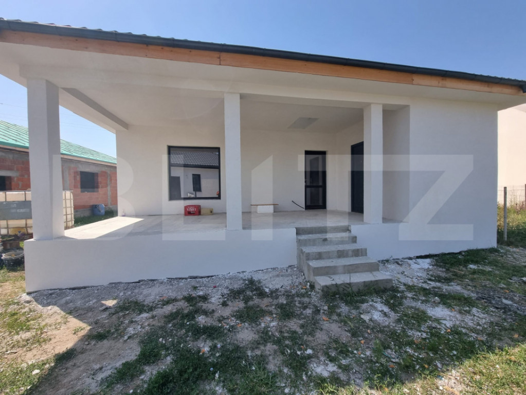 Casa la parter de vanzare