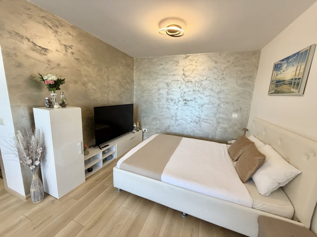 Studio lux, Tractorul-Top City,mobilat-utilat,parcare,117000