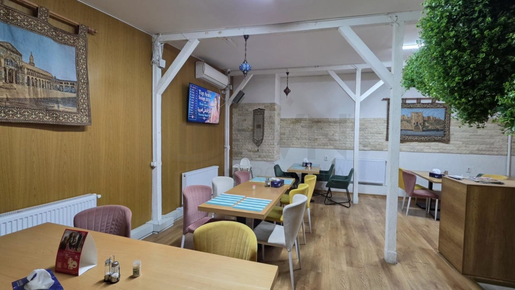 Spatiu comercial de inchiriat Restaurant sau cazare