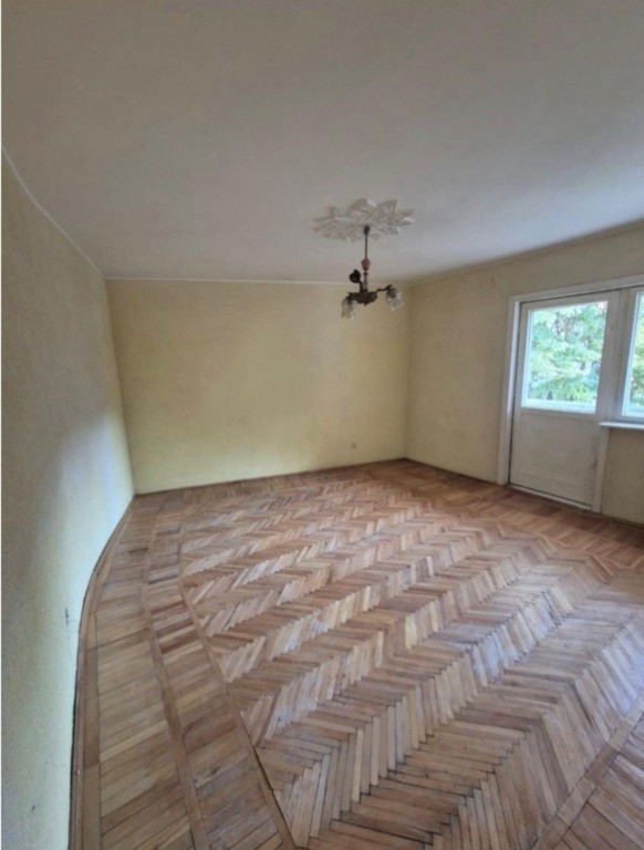 Apartament 2 camere foarte spatios cu 2 balcoane