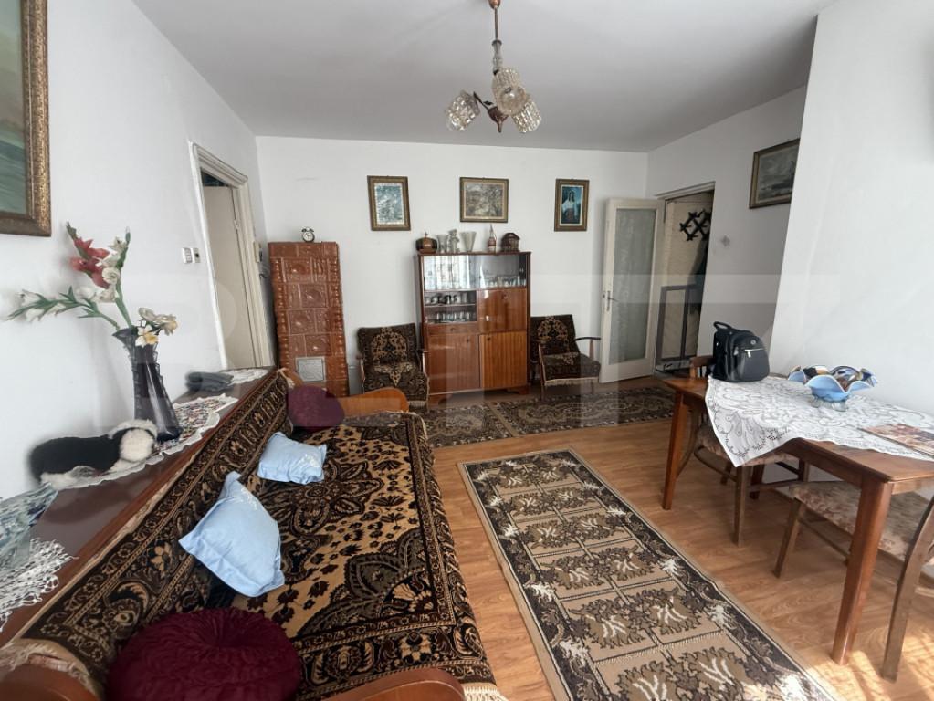 Apartament 3 camere cu potențial, parter – Aleea Trandafi