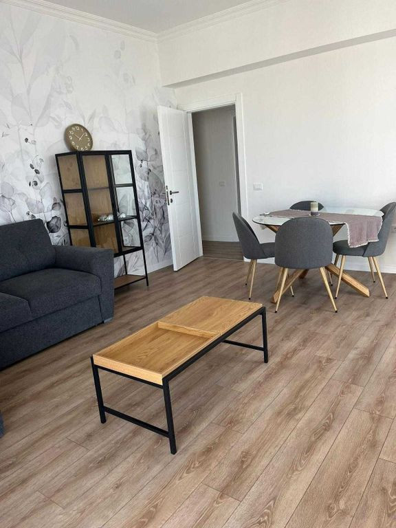 Apartament 2 camere decomandat cu loc de parcare