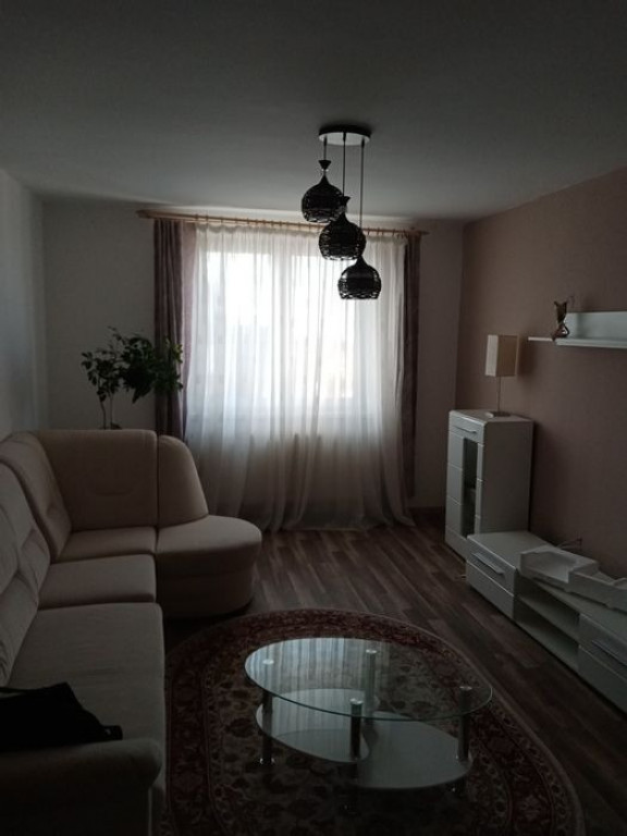 Apartament de vanzare cu 2 camere in zona Piata Sudului
