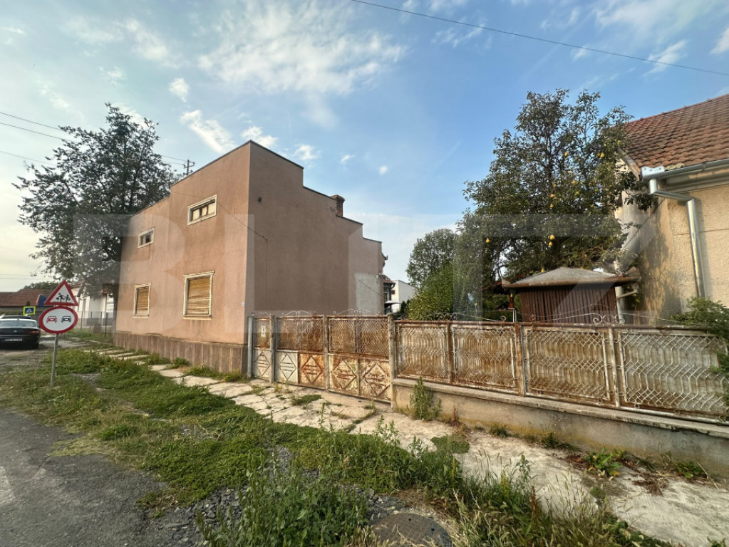Branisca | Casa + 2717 mp intravilan | Proiect modernizare |